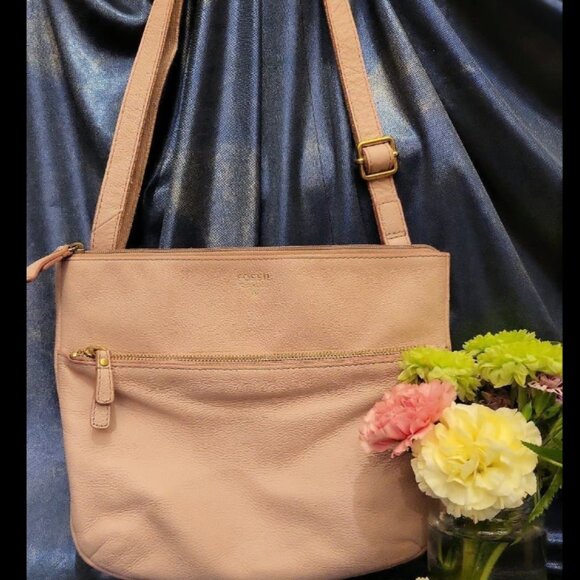 Fossil Genuine Leather Crossbody Bag - Light Pink / Blush - Gently Used - Picture 6 of 6